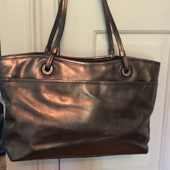 Elaine Turner Handbags - Elaine Turner 100% Leather Bag 17” wide 10” hight
